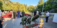 Сотрудники регионального СК приняли участие в торжественно-траурной церемонии предания земле останков мирных жителей и советских воинов - Следственный комитет