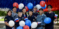 Судебные приставы поздравили ивановцев с Днем государственного флага - УФССП России