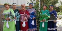Творческие поздравления с Днем флага России прозвучали в гериатрическом пансионате - Город Луганск
