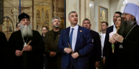 Делегация ЛДПР во главе с Леонидом Слуцким посетила Спасо-Преображенский собор во Владивостоке - Владивостокская епархия