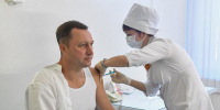 бусаргин_врач_прививка - Novosti-Saratova.Ru