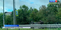 Внедорожник врезался в столб линии электропередач в деревне Ушаки - ГТРК Санкт-Петербург