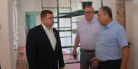 Спикер Воронежской гордумы Андрей Дьяченко оценил ход работ по ремонту помещений школы №36 - РИА Воронеж