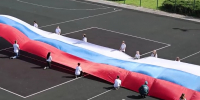 В Новомосковске подняли 30-метровый флаг России - Молодой коммунар