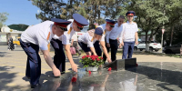 В День памяти и поминовения в Минводах возложили цветы на месте давнего теракта - Вечерний Ставрополь