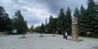 В Октябрьском проконтролировали качество благоустройства сквера имени Ивана Губкина - Единая Россия