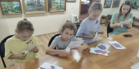 В Мценске провели акцию, посвященную российскому триколору - Газета Мценский край