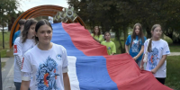 Железногорцы ярко и патриотично присоединились к Всероссийской акции «Цвета Родины» - Газета Железногорские новости