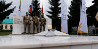- В Кугесях зажгли первый в России Вечный огонь в память о военных медиках:  память Вечный огонь - Газета Грани