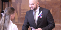 В Нововоронеже поздравили юных горожан с получением первого паспорта. - Администрация