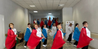 Активисты партийного проекта «Старшее поколение» готовятся ко Дню Государственного флага - Единая Россия