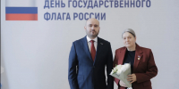 Вячеслав Федорищев вручил государственные награды жителям Самарской области накануне Дня флага России - Правительство Самарской области