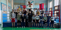 У детей и их родителей бокс часто ассоциируется с болью, травмами и страхом пропущенного удара. Максим Аптышев знает, как превратить этот страх в уважение к спорту - ИД Новости Югры
