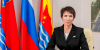 Лариса Поликанова: Наш флаг объединяет миллионы людей разных возрастов, профессий, вероисповеданий, этносов, зажигая в душах безусловную любовь к России - Kolyma.Ru