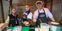 Морскую шаурму с крабом и креветкой, мороженое "Сихотэ-Алинь" с клеточным соком пихты и фиш-н-чипс "Манома" попробуют гости турфестиваля - Правительство Хабаровского края