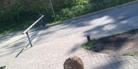 Огромный булыжник едва не покалечил девушку во дворе Владивостока - Baikal24.Ru
