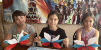 В Луговой Пролейке прошел изготовили бабочек в цветах триколора - Быково-медиа