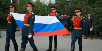 Участие в нем приняли представители правительства Алтайского края, руководители федеральных ведомств и силовых структур, участники специальной военной операции и члены их семей, представители молодежных и общественных организаций, волонтеры. - УФСИН по Алтайскому краю