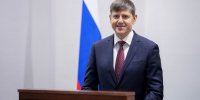 Андрей Кропоткин: Российский флаг – связующая нить между прошлым, настоящим и будущим нашей страны, частица ее многовековой героической летописи - Единая Россия