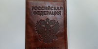 В преддверии Дня Государственного флага РФ юным нижегородцам торжественно вручили паспорта в Заксобрании - Время Н