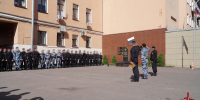 В петербургском ОМОН Росгвардии состоялось торжественное мероприятие ко Дню Государственного флага Российской Федерации - Росгвардия