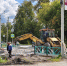 Асфальт и павильон. В Артемовском работы по обновлению остановки “Рынок” продолжаются - Газета Егоршинские Вести