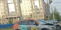 ДТП с участием автомобиля каршеринга на проспекте Фрунзе в Ярославле - R76.Su