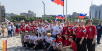 В Воронеже на дамбе Чернавского моста отметили День Государственного флага России - РИА Воронеж