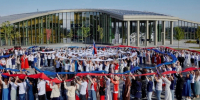 Херсонской области поучаствовала в акции #ВокругФлага в «Сенеже» ко Дню флага - Херсонское агентство новостей