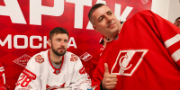 В Сокольниках прошла автограф-сессия с новичками «Спартака» - ХК Спартак Москва
