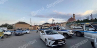 В Дагестане таксист ранил подростка, ударившего его в шею ножом во время поездки - M24.Ru