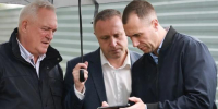 Невероятный Пивков пиарится на набережной, которой в ближайшее время не будет - Tv29.Ru