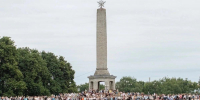 Массовым свечением аэростатов завершился День города в Великих Луках - Pln-Pskov.Ru