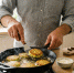 Вместо надоевших оладий: кабачковые котлеты — вкуснее мяса, а готовятся проще простого - ProGorod.Ru