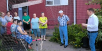 Глава округа Виталий Кутоманов встретился с жителями многоквартирных домов на улице Центральная в посёлке Красная Яруга. - Краснояружский район