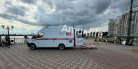 Катание по лестнице обернулось падением Подростка увезли на скорой с набережной Благовещенска - Amur.Life