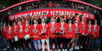 Игроков МХК «Авто» наградили бронзовыми медалями чемпионата МХЛ - КП Екатеринбург