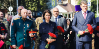 В Химках открыли мемориальную доску в честь погибших участников СВО - MosRegToday.Ru