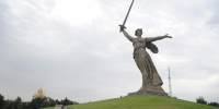 На Мамаевом кургане в Волгограде прогремел «Выстрел Памяти» - Волга-Медиа