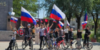 В Махачкале, Кизляре и Тарумовском районе День Государственного флага России объединил разные поколения дагестанцев - Министерство по национальной политике и делам религий