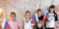 В Масальском СДК прошёл флешмоб «Под флагом единым!» - Центр культуры и досуга