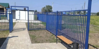 В Усть-Ишимском районе благоустроили территории у трех новых ФАПов - 12 канал