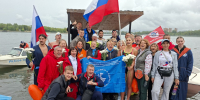 Ветераны встретили участников заплыва, посвященного Дню флага России - Общественная палата