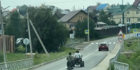 Мотоциклист. Скриншот видео пресс-службы Госавтоинспекции Иркутска и Иркутского округа - Irk.Ru