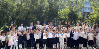 В День Государственного флага России Александр Сукаченко встретился с воспитанниками детского сада № 73 - Городская Дума
