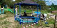 По инициативному проекту благоустройства «Сохраним игровые пространства» завершена покраска на детских площадках района - Эжвинский район