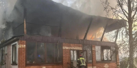 Дом и две хозпостройки горели в СНТ "Сапожок" в Тюменском округе - ИА Тюменская линия