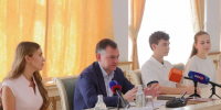 Губернатор встретился с лучшими выпускниками Дона, среди которых трое новочеркасцев - Газета Новочеркасские ведомости