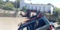 Спасатели в Невинномысске извлекли из канала авто с погибшим водителем - Телеканал СвоёТВ