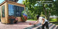 Служители Фемиды почтили память павших в Курской битве - Тимский районный суд